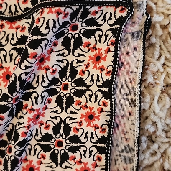 Max Studio XS ruched top - Picture 6 of 11